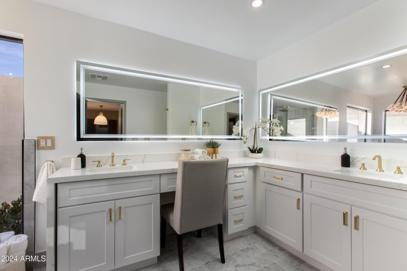 DOUBLE VANITIES