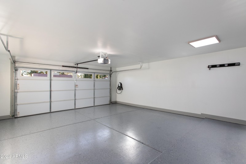 2 CAR GARAGE