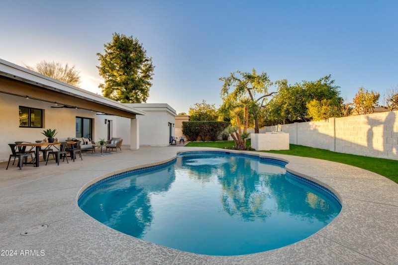 POOL VIEW