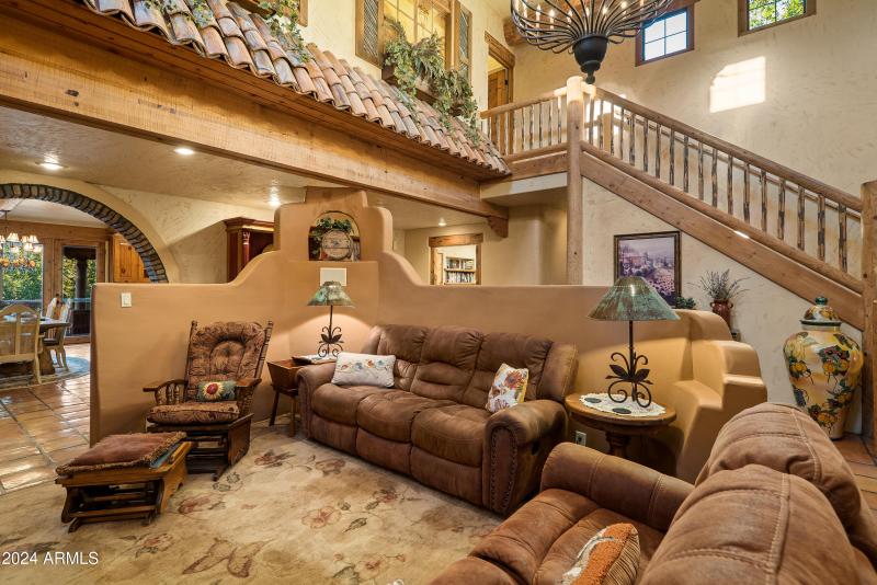 JL_3875NStagecoachRd-CommonAreas-08