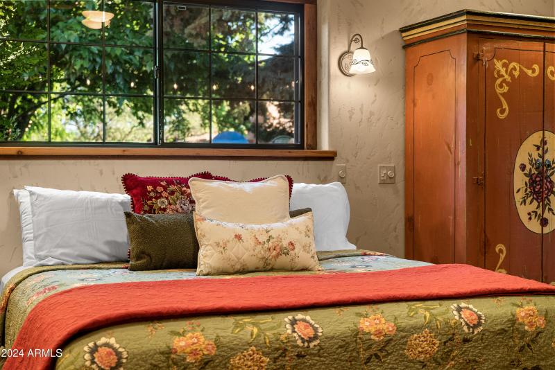 JL_3875NStagecoachRd-MonarchRoom-03