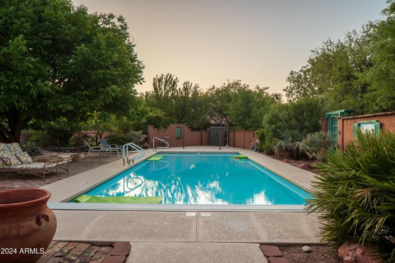 JL_3875NStagecoachRd-GardenPoolDock-08