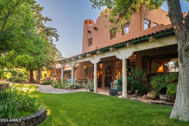 JL_3875NStagecoachRd-Home&Lawn-11