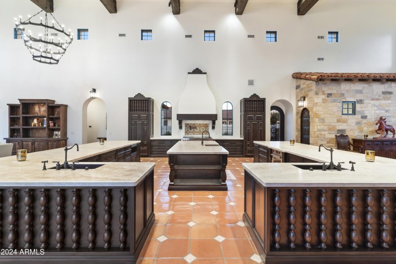 13-Kitchen
