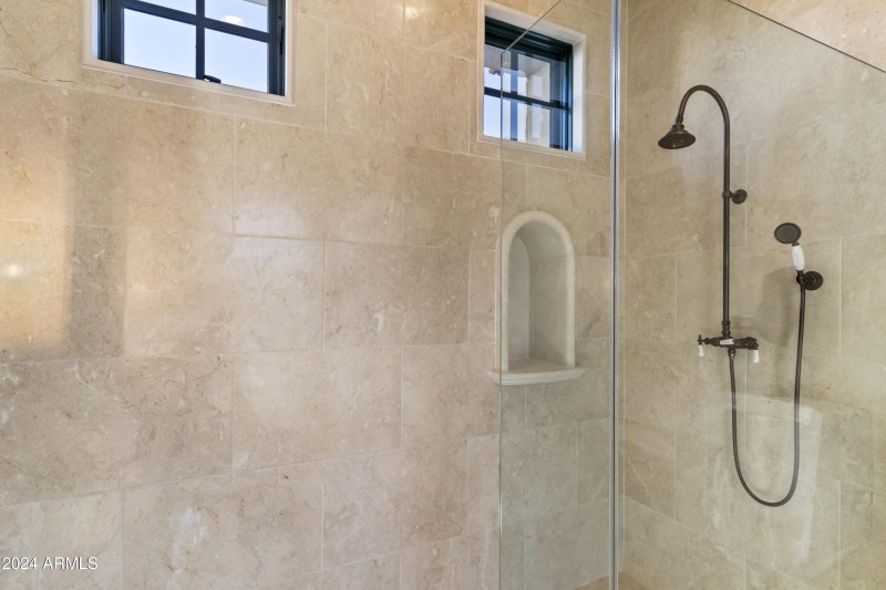 86-3-Bathroom