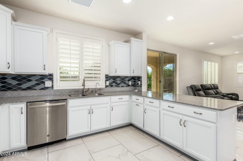 Kitchen 3