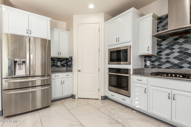 Kitchen 5