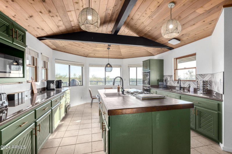 Kitchen is Total Coolness
