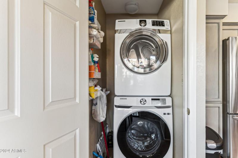 Full size washer dryer