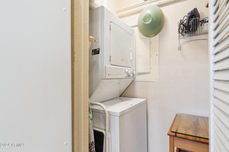 Full size washer dryer