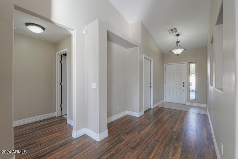 Entry to powder room