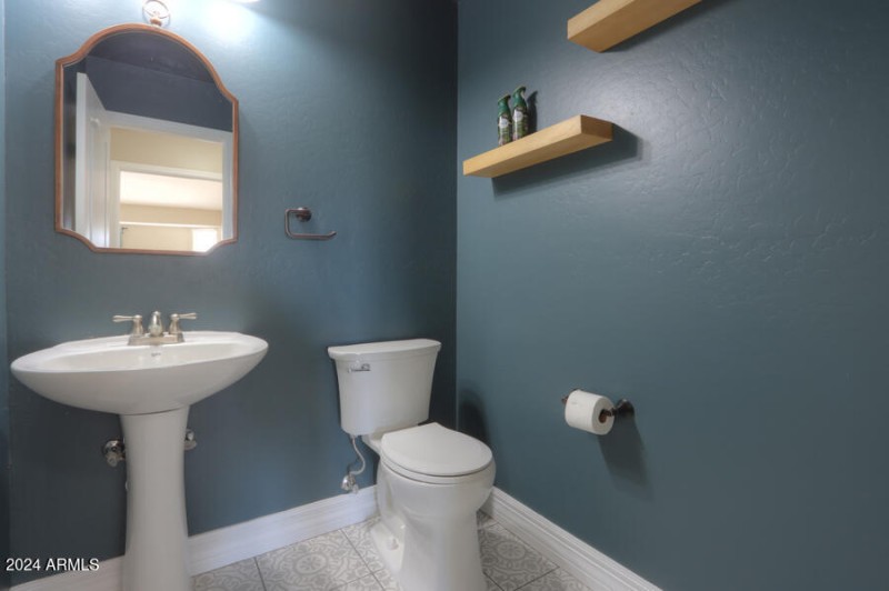 Powder room