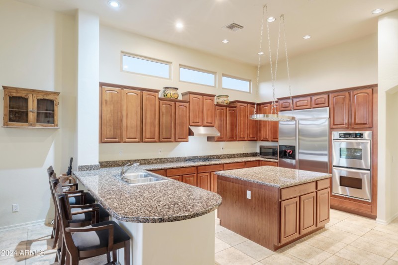 13_11157 E Greenway Rd