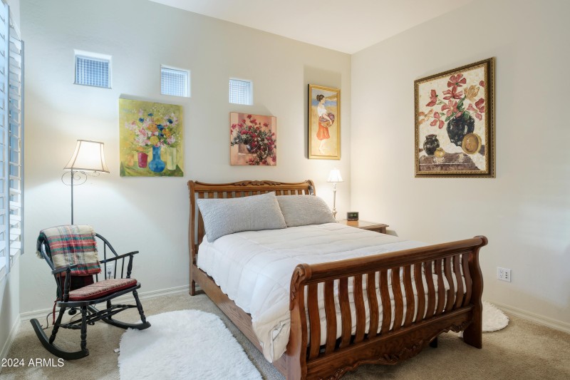 30_11157 E Greenway Rd