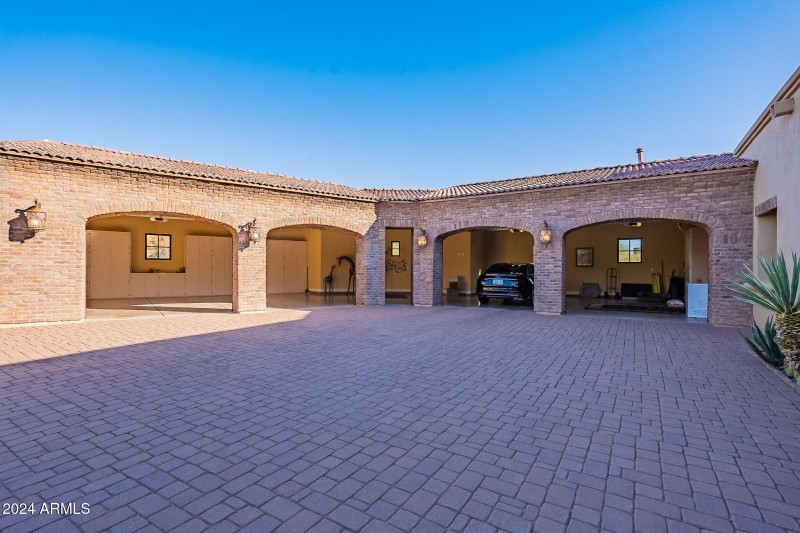 4-web-or-mls-Canyon-4