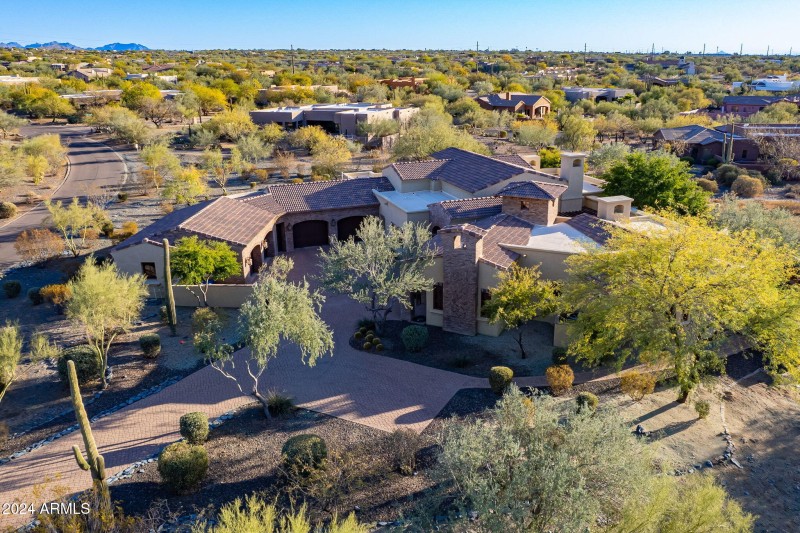 5681 E CANYON RIDGE NORTH DR, Cave Cree
