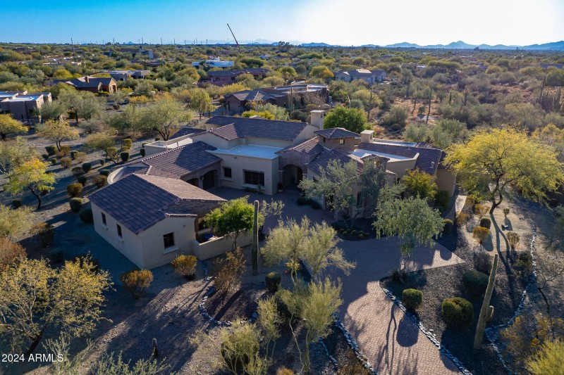 5681 E CANYON RIDGE NORTH DR, Cave Cree