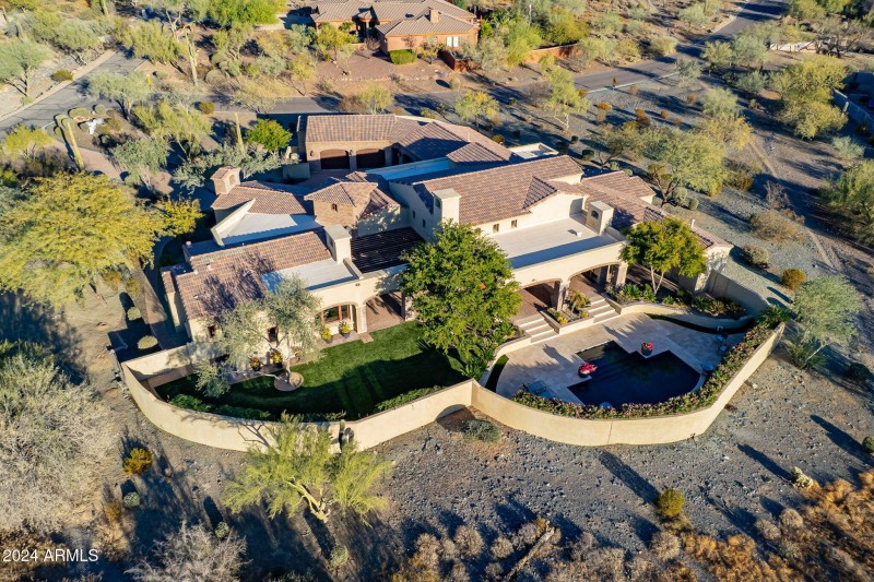 5681 E CANYON RIDGE NORTH DR, Cave Cree