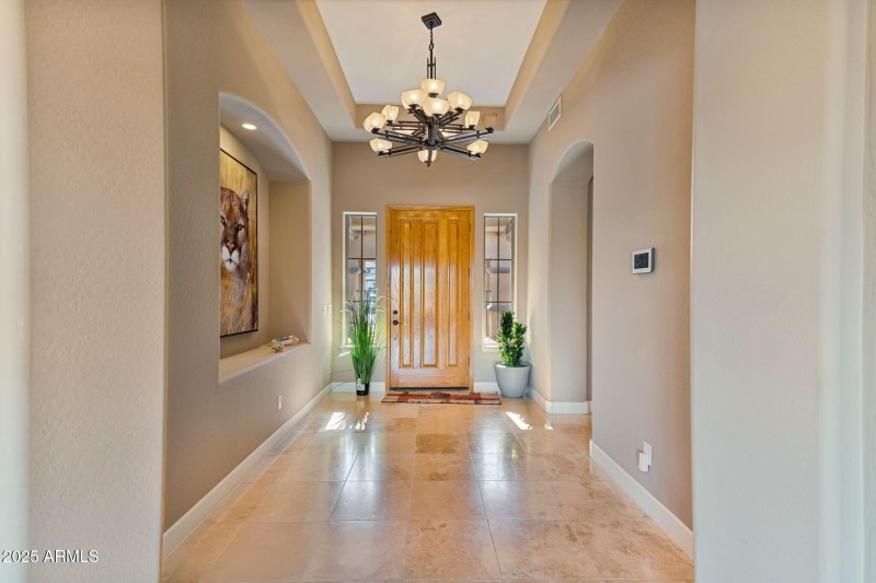8-web-or-mls-Done Interior-17