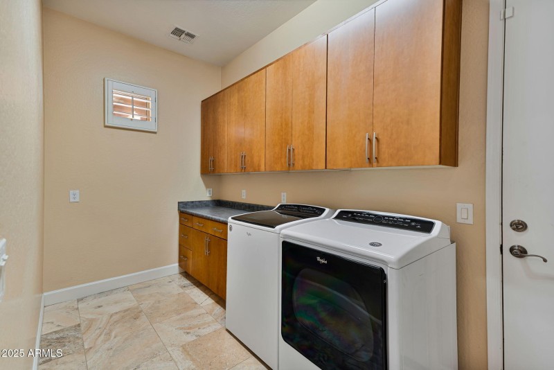 27-web-or-mls-Done Interior-14