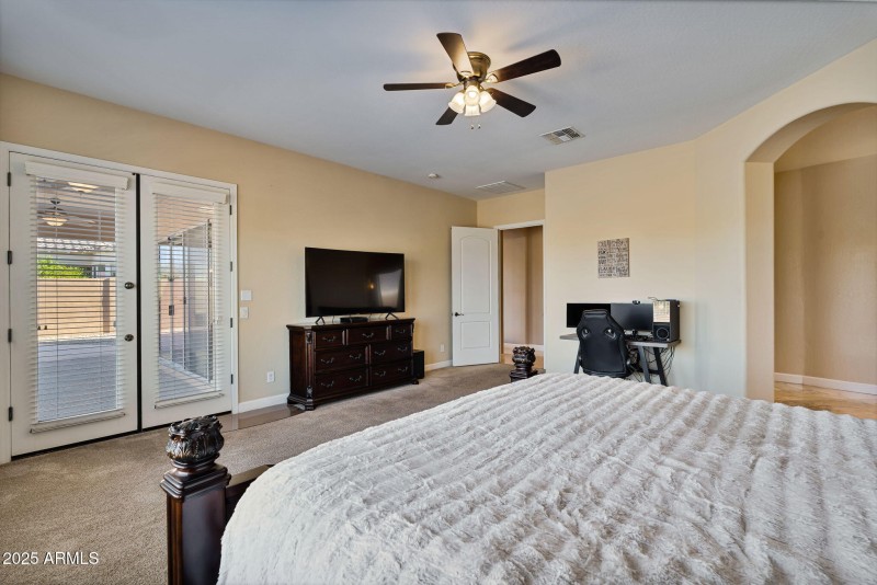 38-web-or-mls-Done Interior-36
