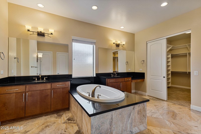 42-web-or-mls-Done Interior-40