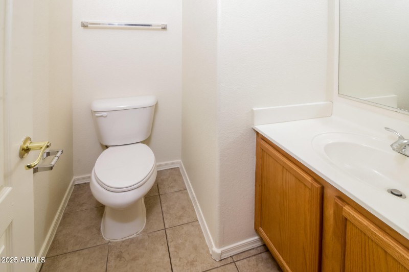 019-photo-bathroom-14231678