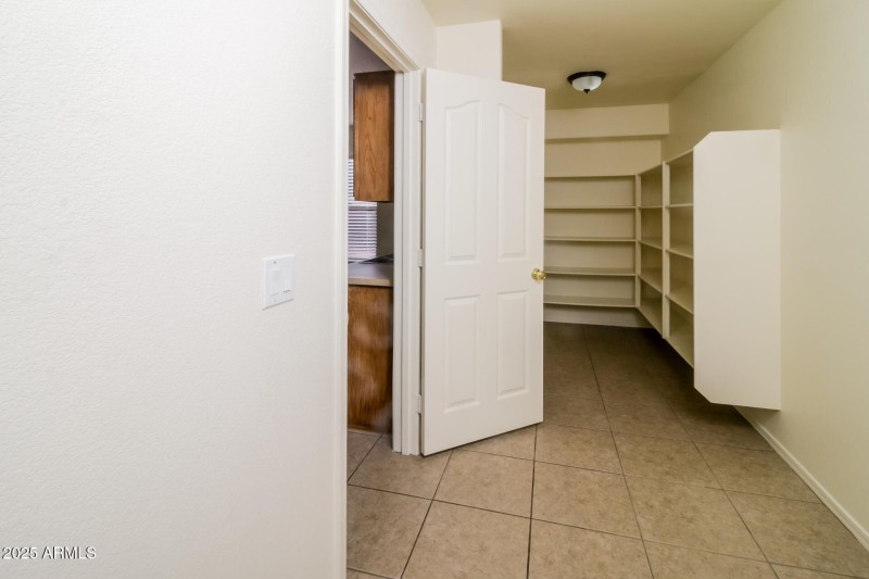 011-photo-pantry-14231685