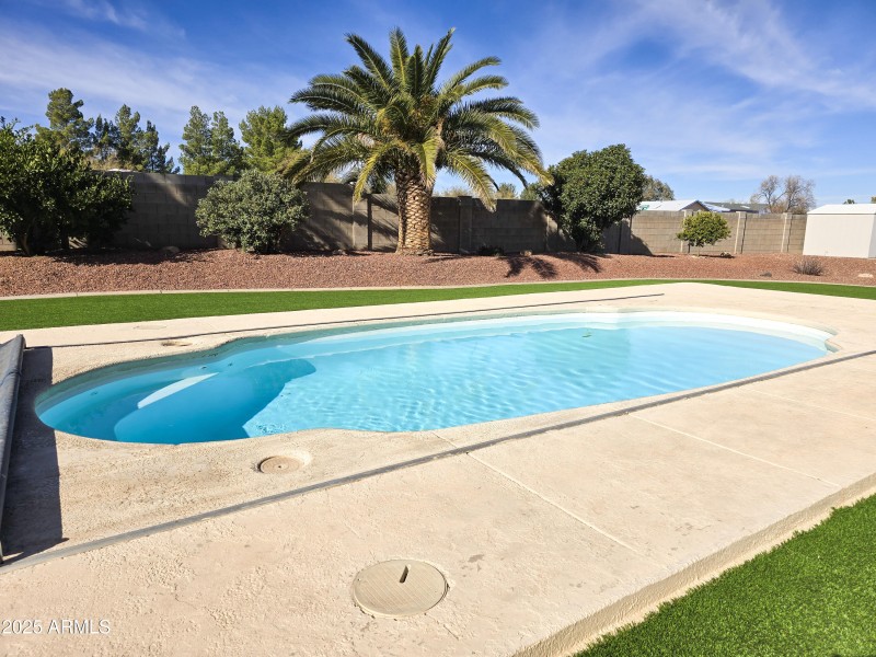 Ahh, the pool!