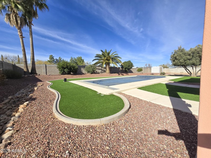 Looks like a putting green