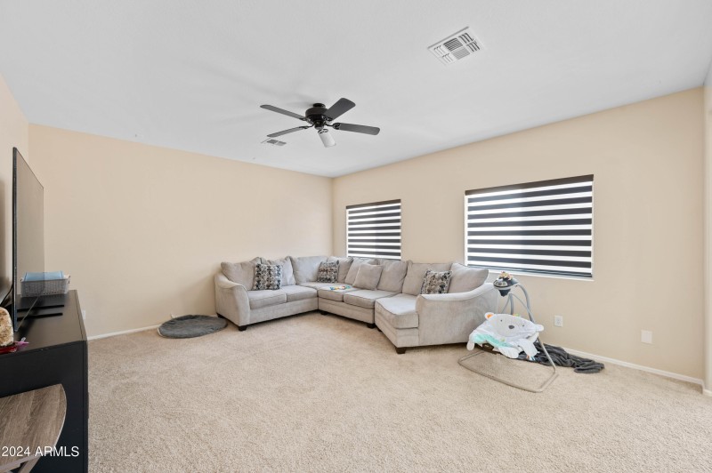 5677 s 239th dr buckeye, az 85326-32