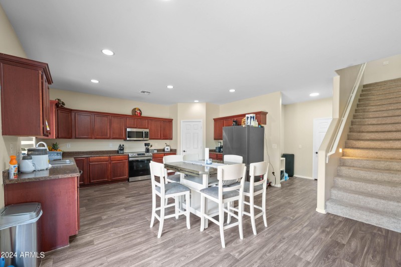 5677 s 239th dr buckeye, az 85326-38
