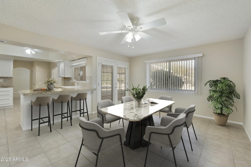 Family / dining room