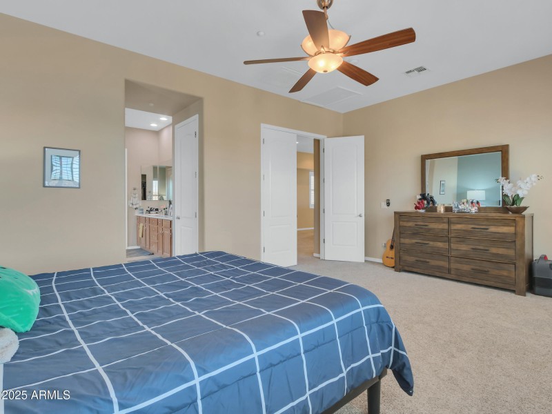 15-Master-bedroom-(3)