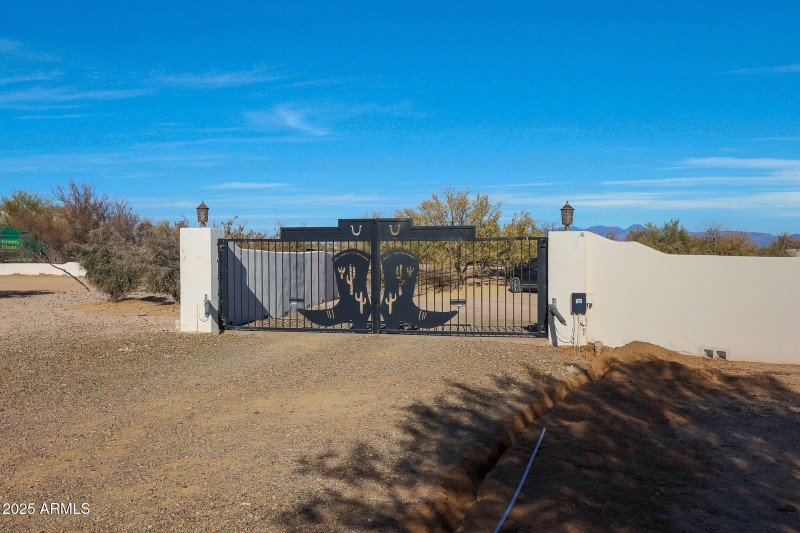 Private Gate