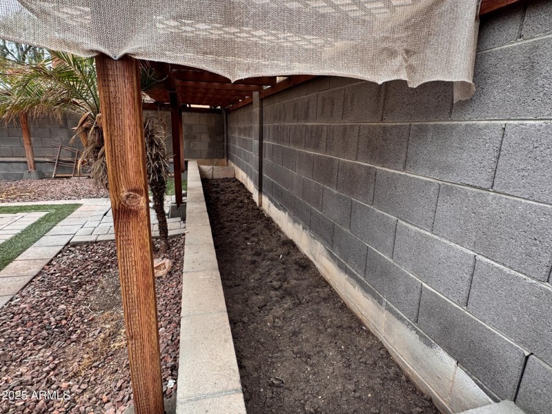 P Garden bed