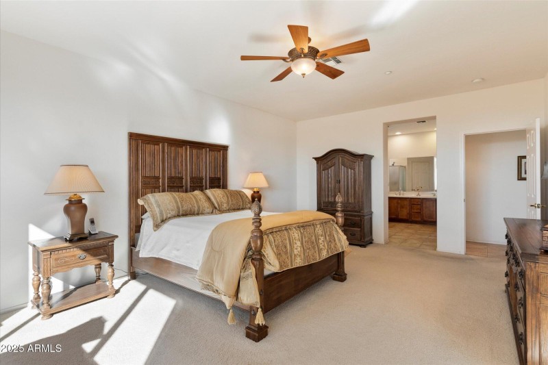 15-Master Bedroom