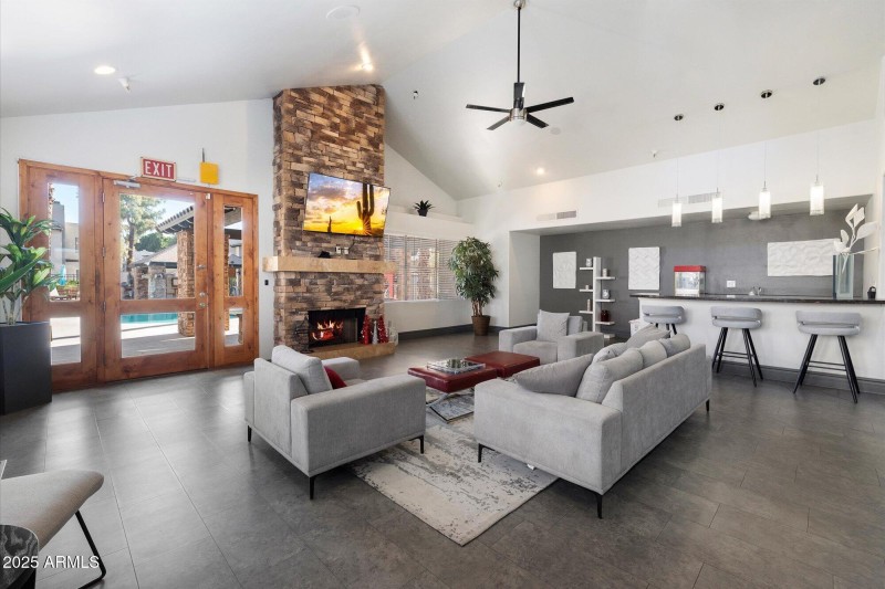 Clunhouse at Allison