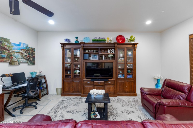 35931 N 82nd Pl-41