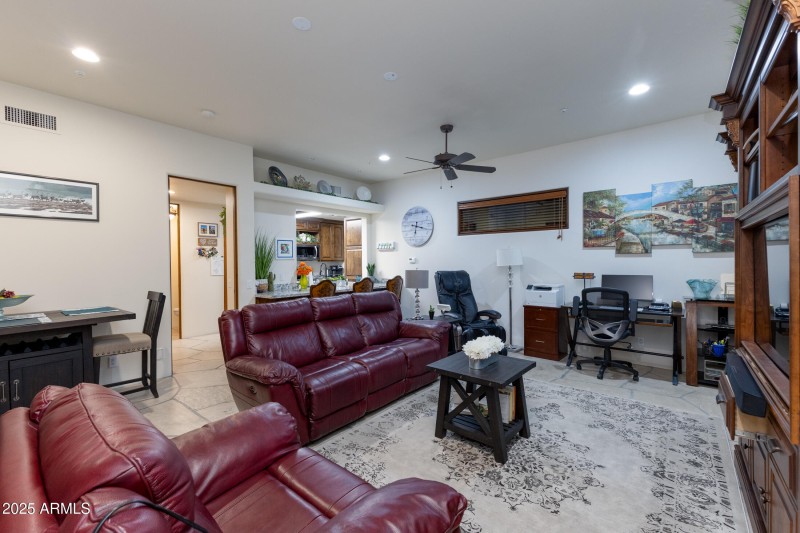 35931 N 82nd Pl-35
