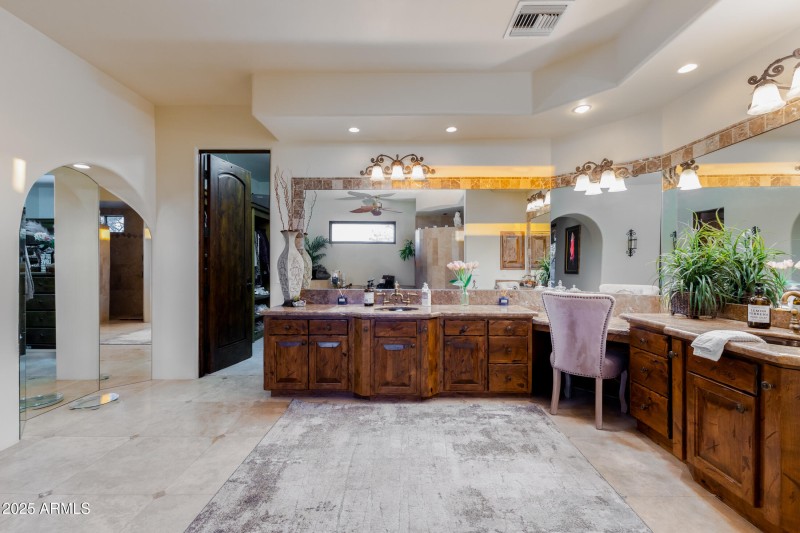 35931 N 82nd Pl-30