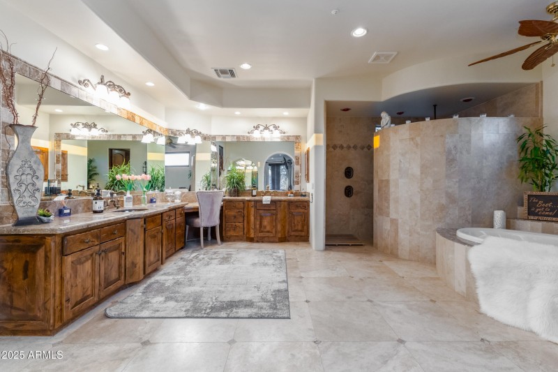 35931 N 82nd Pl-27