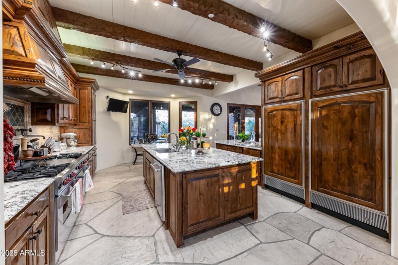 35931 N 82nd Pl-18