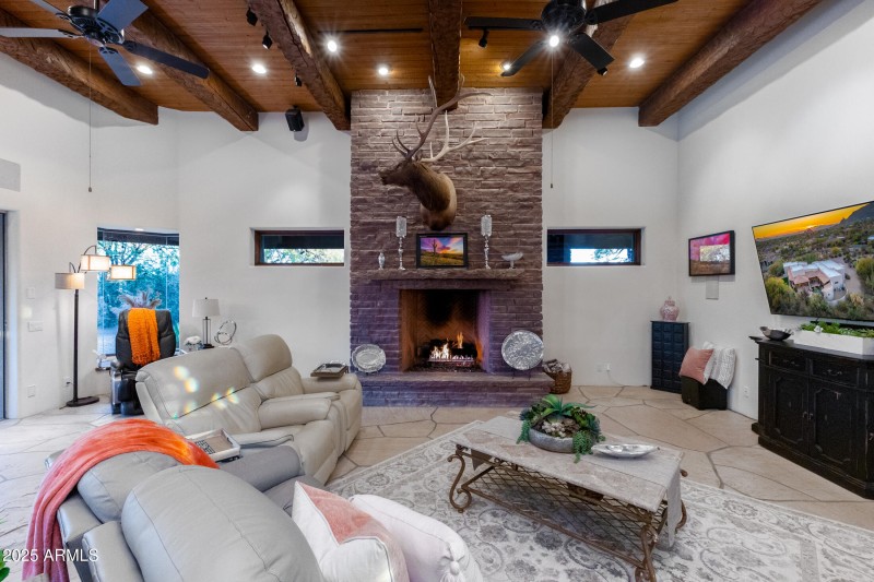 35931 N 82nd Pl-9