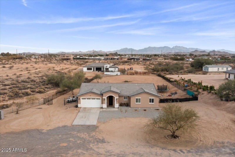 01-Aerial front of home