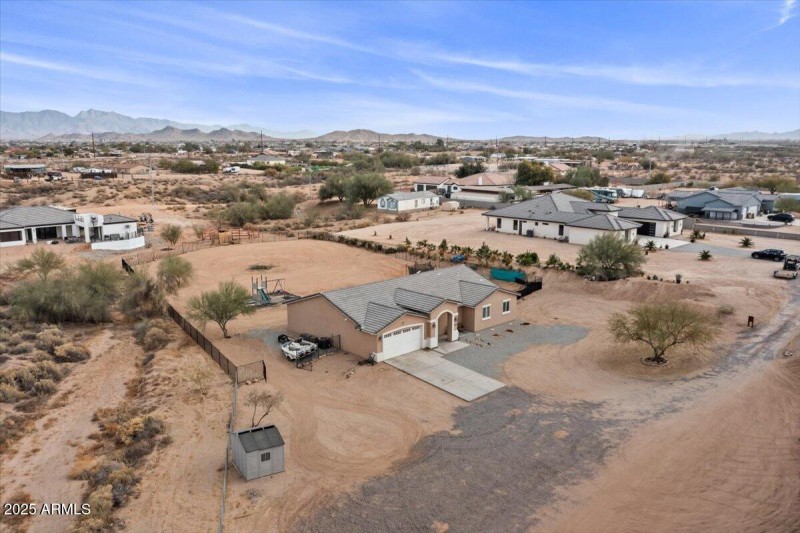 03-Aerial front of home
