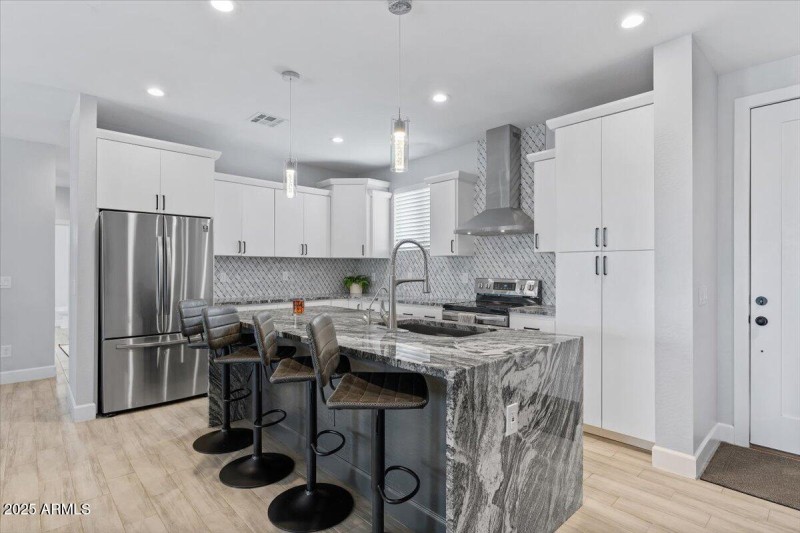 12-Kitchen