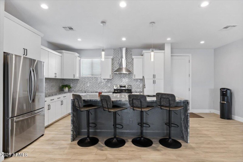 13-Kitchen