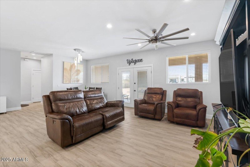 17-Living Room