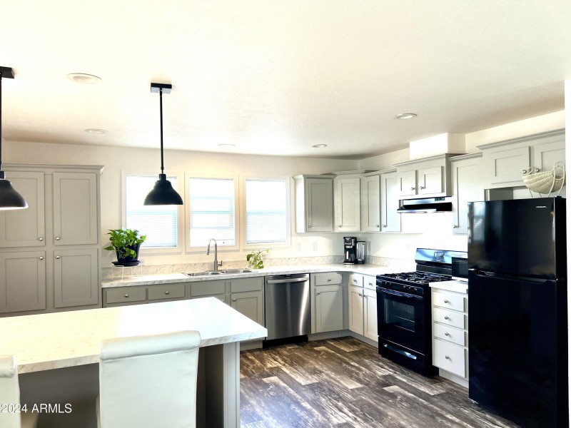 FULL OPEN KITCHEN VIEW